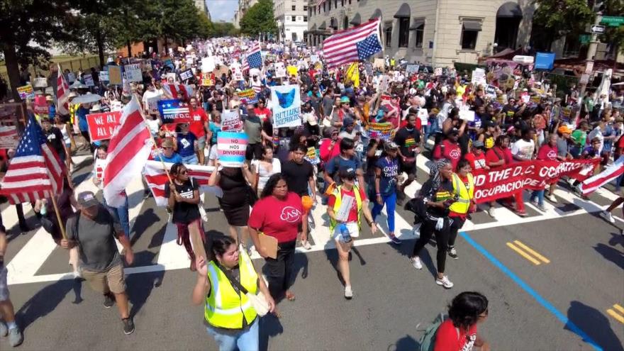 Miles de manifestantes denuncian estado totalitario de Trump en EEUU