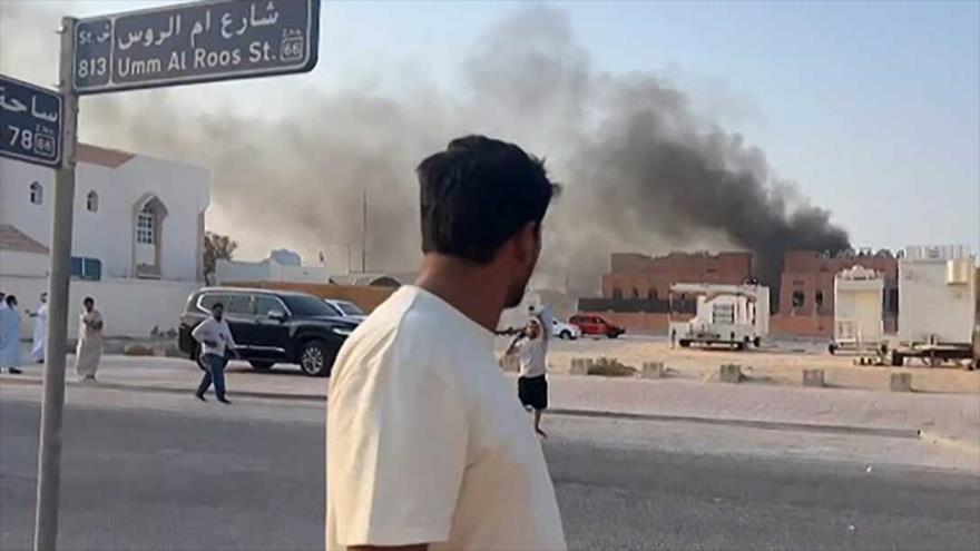 Humo se eleva tras varias explosiones registradas en Doha, Catar, tras un ataque de Israel, 9 de septiembre de 2025. (Foto: Reuters)
