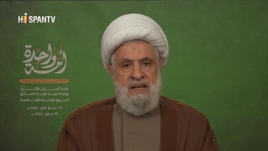 El líder del Movimiento de la Resistencia Islámica de Líbano (Hezbolá) ofrece un discurso televisado, 10 de septiembre de 2025.