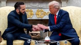 Trump y Bukele acuerdan en secreto deportar migrantes a El Salvador