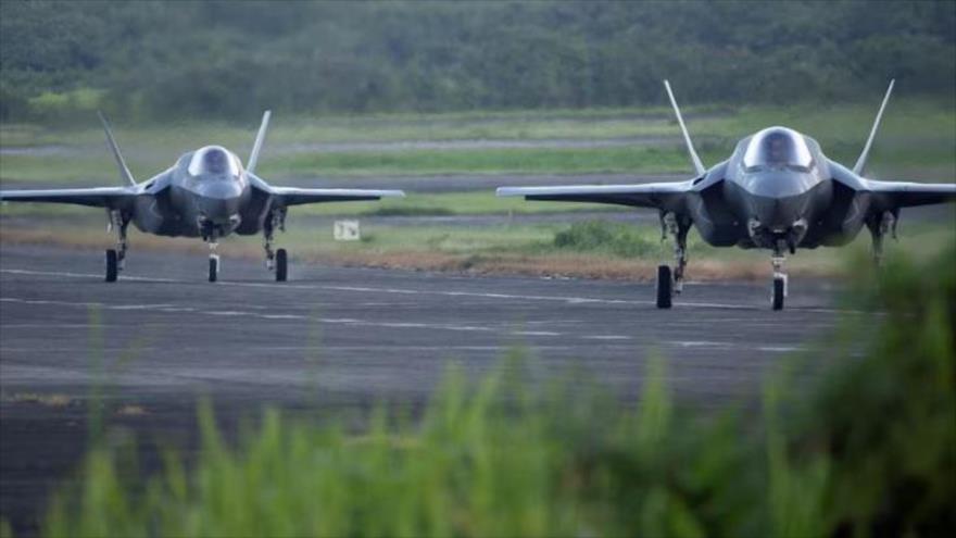 Aviones de combate F-35 en la base militar de Roosevelt Roads en Ceiba, Puerto Rico, 13 de septiembre de 2025. (Foto: Reuters)
