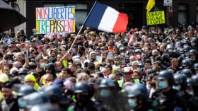 Macron contra la calle: Francia se levanta contra el tijeretazo 