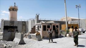 Trump amenaza con castigar a Afganistán si no devuelve base Bagram