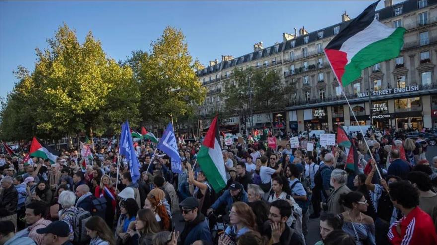 Franceses marchan en apoyo al reconocimiento de Estado de Palestina