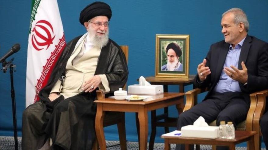 Presidente de Irán se reúne con el Líder antes de viajar a Nueva York | HISPANTV