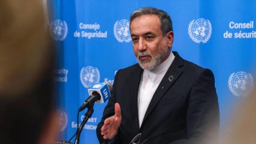 El canciller iraní, Abás Araqchi, durante una reunión en el 80.º período de sesiones de la Asamblea General de las Naciones Unidas (AGNU), 26 de septiembre de 2025.