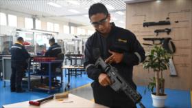Colombia fabrica primeros fusiles que sustituirán a los modelos israelíes