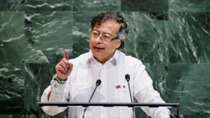 Petro carga contra EEUU por convertir el Caribe en zona de “colonización”
