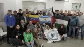 Excombatientes de Malvinas levantan banderas de Palestina y Venezuela