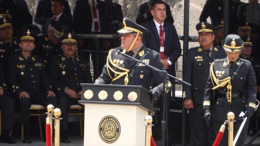 Perú debate entrega de tierras a militares con historial cuestionado
