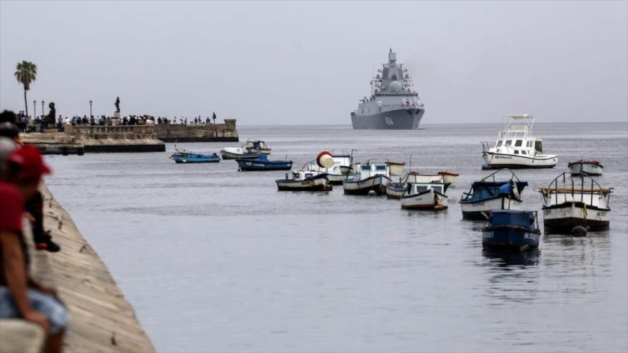 La fragata Almirante Gorshkov de la Armada rusa llega al puerto de La Habana, Cuba, 12 de junio de 2024.(Foto:AP)