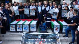 Periodistas palestinos marchan contra “genocidio mediático” en Gaza