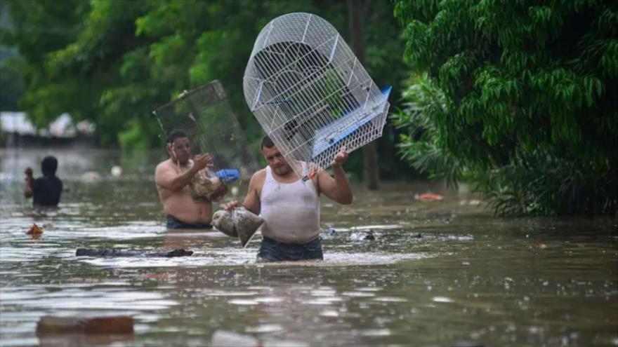 Inundaciones en México dejan decenas de muertos y heridos