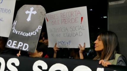 Trabajadores en Chile se movilizan ante posibles recortes y despidos