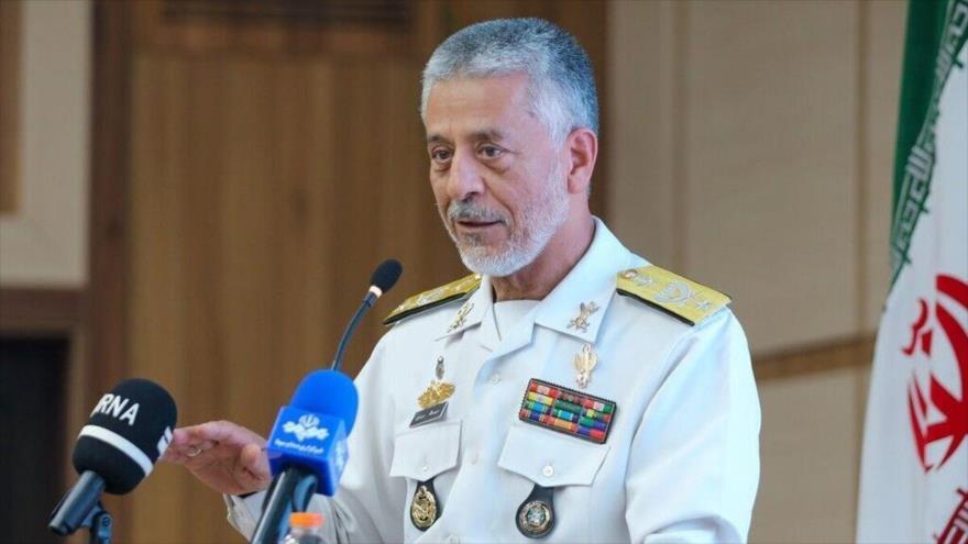 El comandante adjunto del Ejército iraní para Asuntos de Coordinación, el contralmirante Habibolá Sayari.