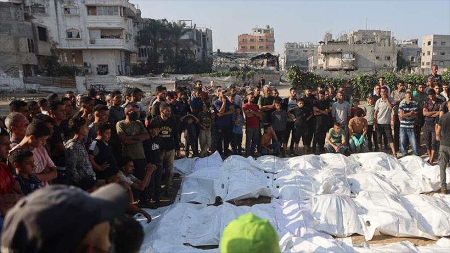 Palestinos reentierran a 80 Shuheiber, víctimas de ataques israelíes