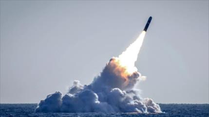 Trump ordena iniciar ensayos nucleares para competir con Rusia