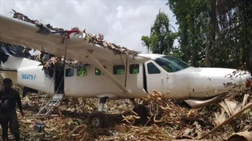 Los restos de una derribada avioneta con cargamento de drogas, derribada por la fuerza armada de Venezuela.