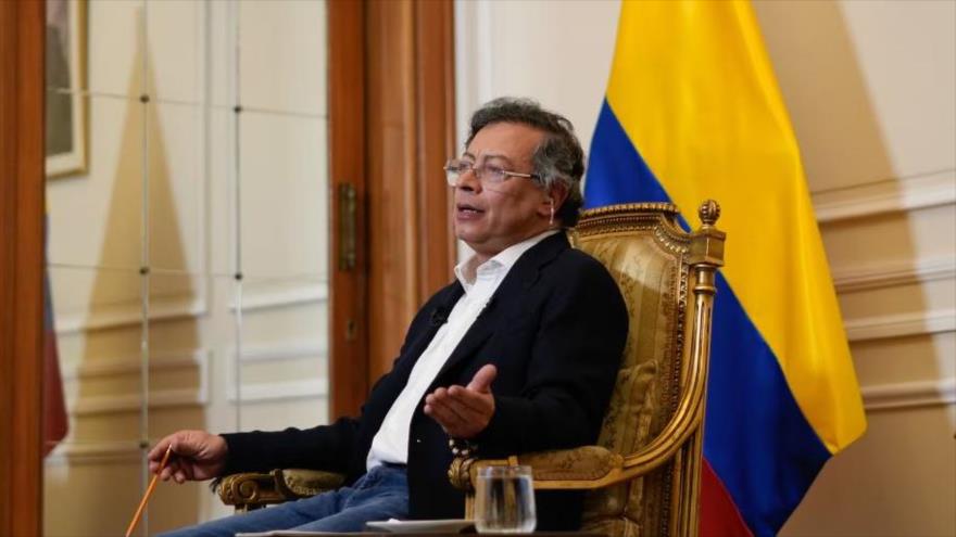 El presidente de Colombia, Gustavo Petro, habla durante una entrevista concedida el lunes a la cadena catarí Al Jazeera, en El Cairo, Egipto. 3 de noviembre de 2025.