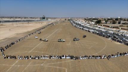 Tribus yemeníes anuncian en desfile su disposición militar ante Israel