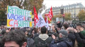 Francia enfrenta la ira de jubilados por el nuevo presupuesto de Macron