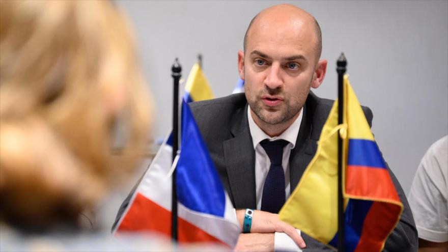 El ministro de Asuntos Exteriores de Francia, Jean-Noël Barrot, se reúne con su homólogo colombiano, en el marco de la IV Cumbre CELAC–UE, 9 de noviembre de 2025.