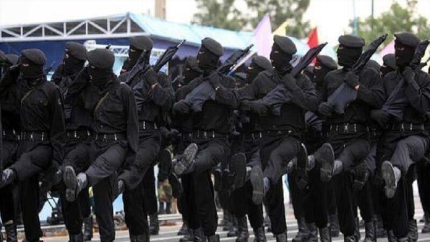 Fuerzas de la Organización de Inteligencia del Cuerpo de Guardianes de la Revolución Islámica (CGRI) en un desfile. 