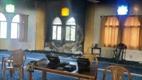 Colonos israelíes atacan y prenden fuego a mezquita en Cisjordania