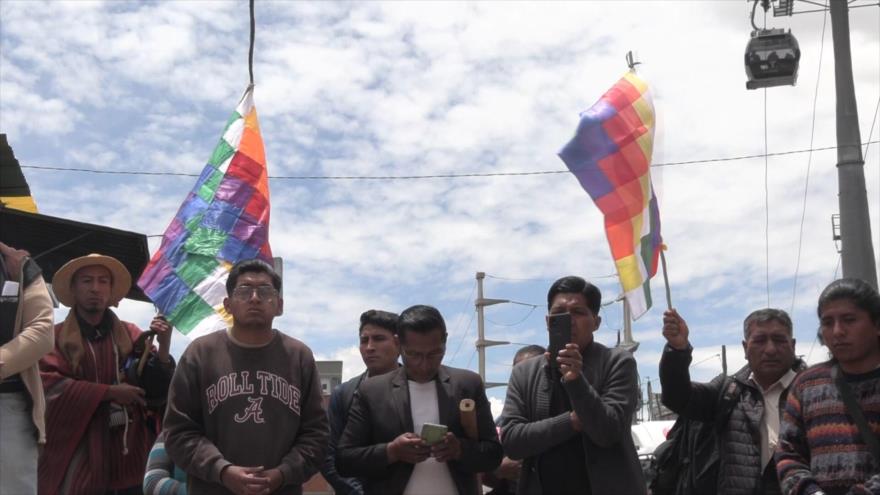 Mitin en Bolivia contra la proscripción del movimiento indígena