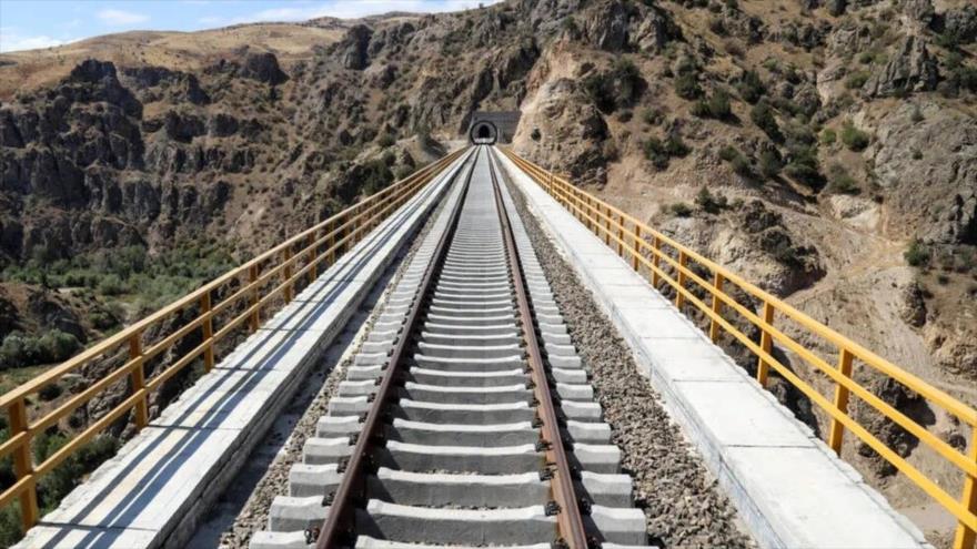 Irán busca completar un segundo corredor ferroviario que conectará China a Europa.