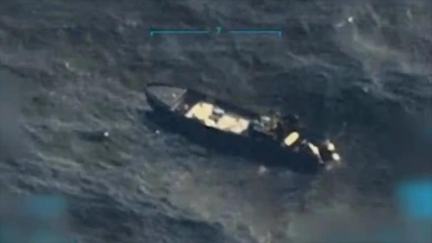 Imagen de uno de los ataques de EE.UU. a una embarcación en aguas latinoamericanas.