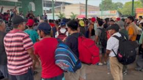 Siguen llegando migrantes a la frontera sur de México en busca de asilo