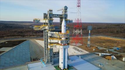 Rusia envía al espacio nuevos satélites militares a bordo del Angará-1.2