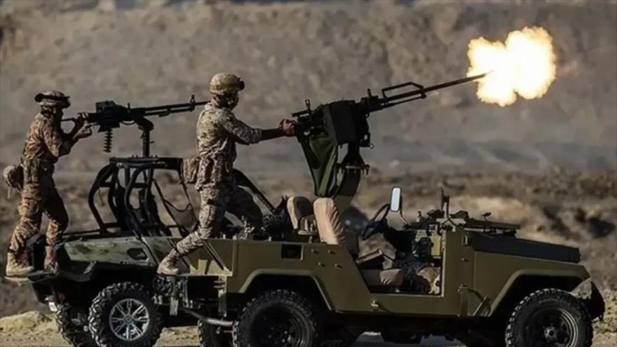 Fuerzas terrestres del CGRI de Irán en un ejercicio militar.
