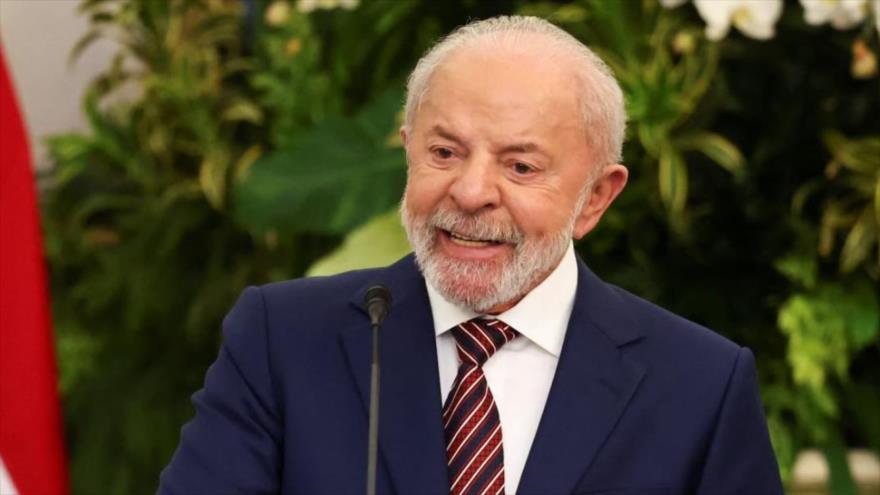 El presidente de Brasil, Luiz Inácio Lula da Silva, habla durante una conferencia de prensa en el Palacio Merdeka en Yakarta, Indonesia, 23 de octubre de 2025. (Foto: Reuters)