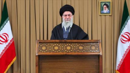 Líder: EEUU no merece mantener relaciones ni cooperar con Irán