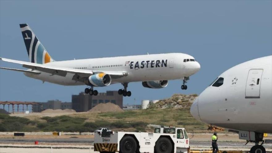 Un avión de Eastern Airlines en el Aeropuerto Internacional Simón Bolívar de Maiquetía, Venezuela.