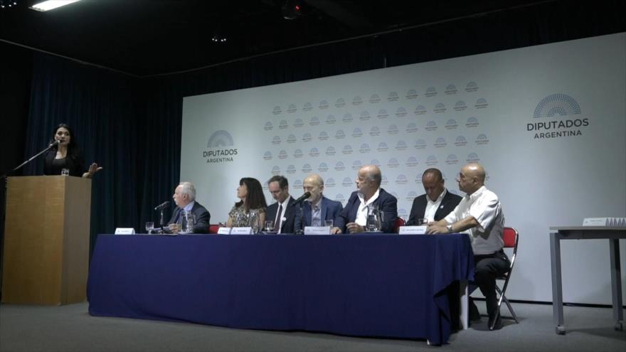 Científicas argentinas denuncian elementos prohibidos en vacunas de COVID