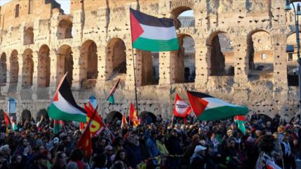 ‘El mundo demanda perseguir a criminales israelíes con marchas’