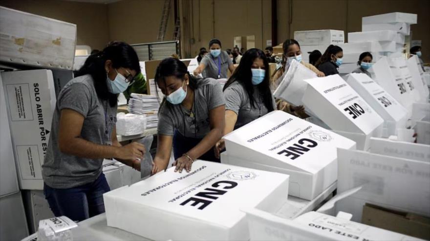 Preparativos para la jornada electoral del domingo, Honduras, Tegucigalpa, 30 de noviembre de 2025. (Foto: Reuters)