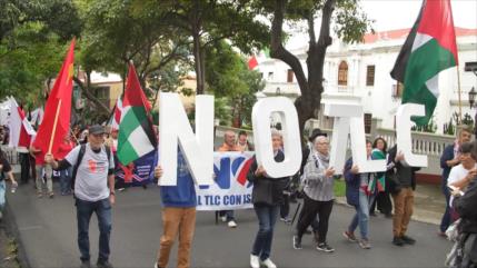 Costarricenses protestan contra acuerdo de TLC con Israel