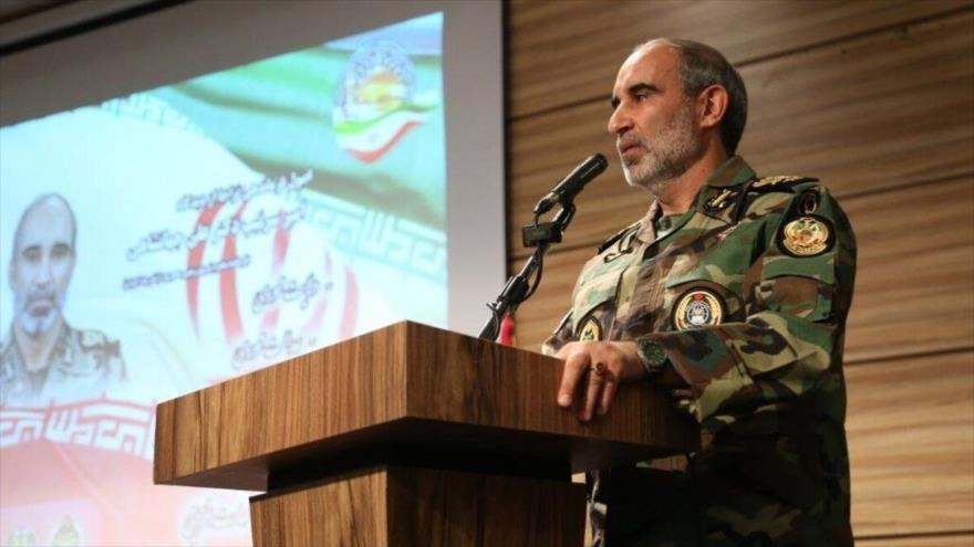 El comandante de la Fuerza Terrestre del Ejército iraní, el general de brigada Ali Yahanshahi, durante un evento en la ciudad de Mashhad, Irán, el 2 de diciembre de 2025. 
