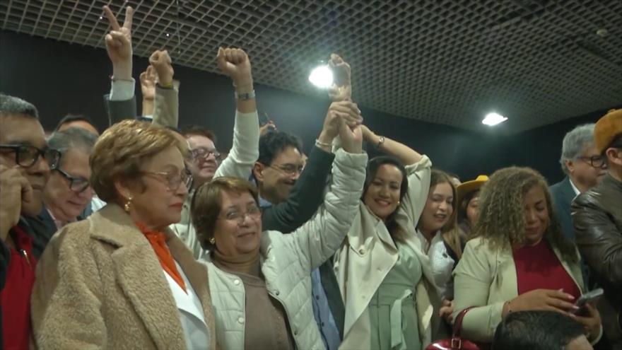 Partido del presidente de Colombia inscribe lista al Congreso 