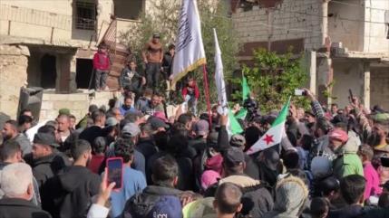 Protesta en Siria rechaza incursiones y niega normalización israelí