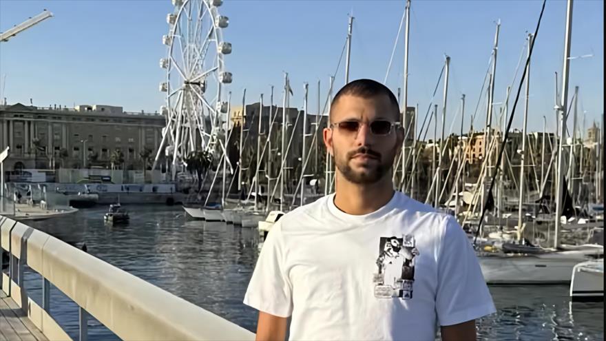Benayau Nahum, soldado israelí acusado de crímenes de guerra en la Franja de Gaza, en Barcelona, España.
