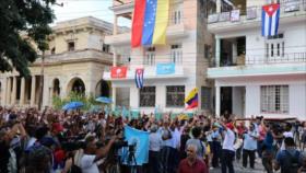 Cubanos se manifiestan en apoyo a Venezuela ante amenazas de EEUU