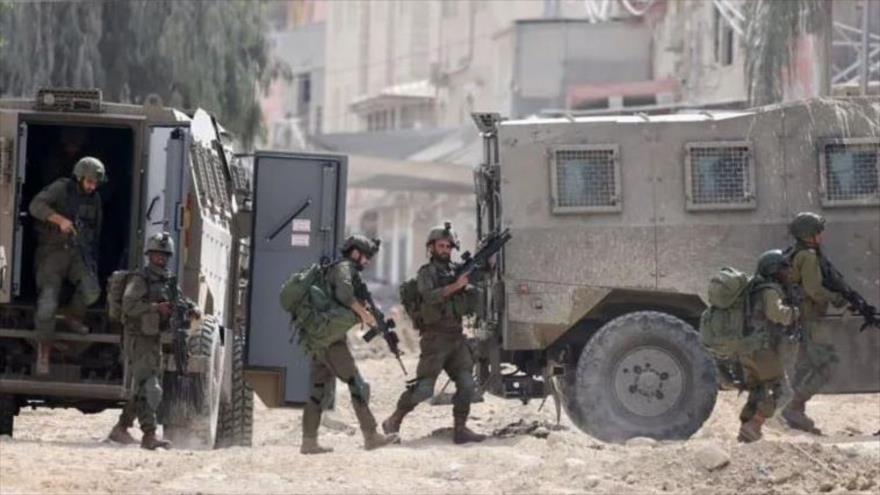 Soldados israelíes durante una redada en la Cisjordania ocupada.