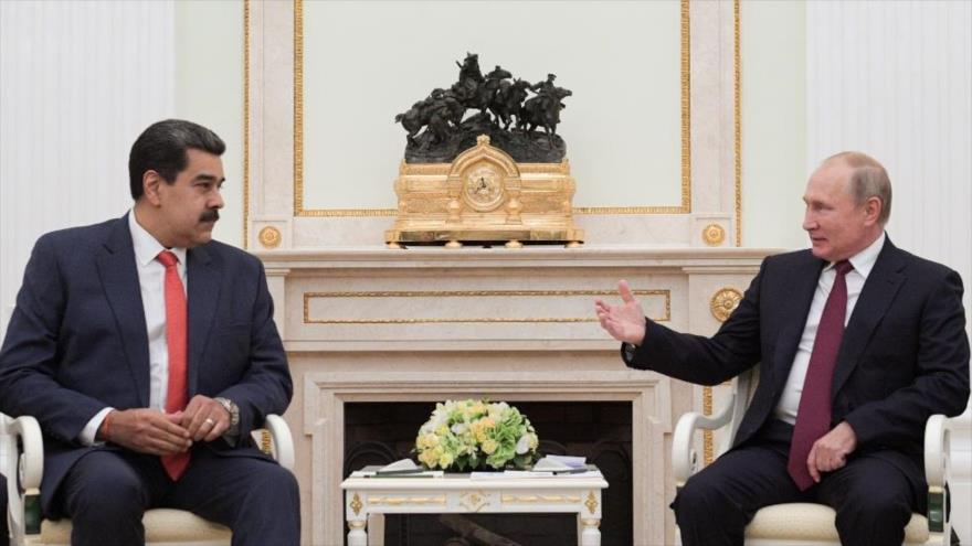 El presidente venezolano, Nicolás Maduro(izd.), y el presidente ruso, Vladímir Putin, reunidos en Kremlin, Moscú, Rusia, septiembre de 2025. (Foto: Pool News/Reuters)