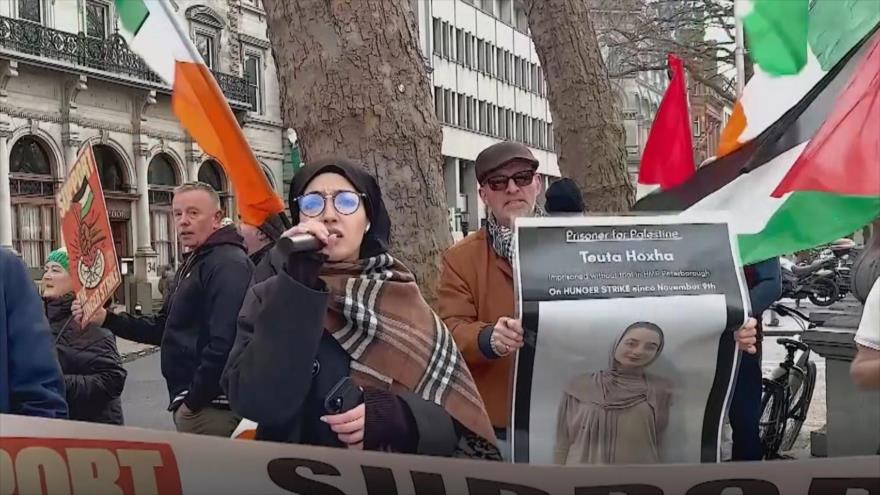 Activistas irlandeses se solidarizan con los presos de Palestine Action