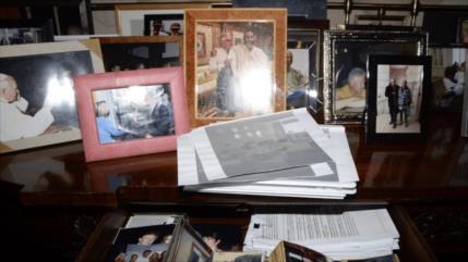 Demócratas denuncian eliminación de foto de Trump del archivo de Epstein